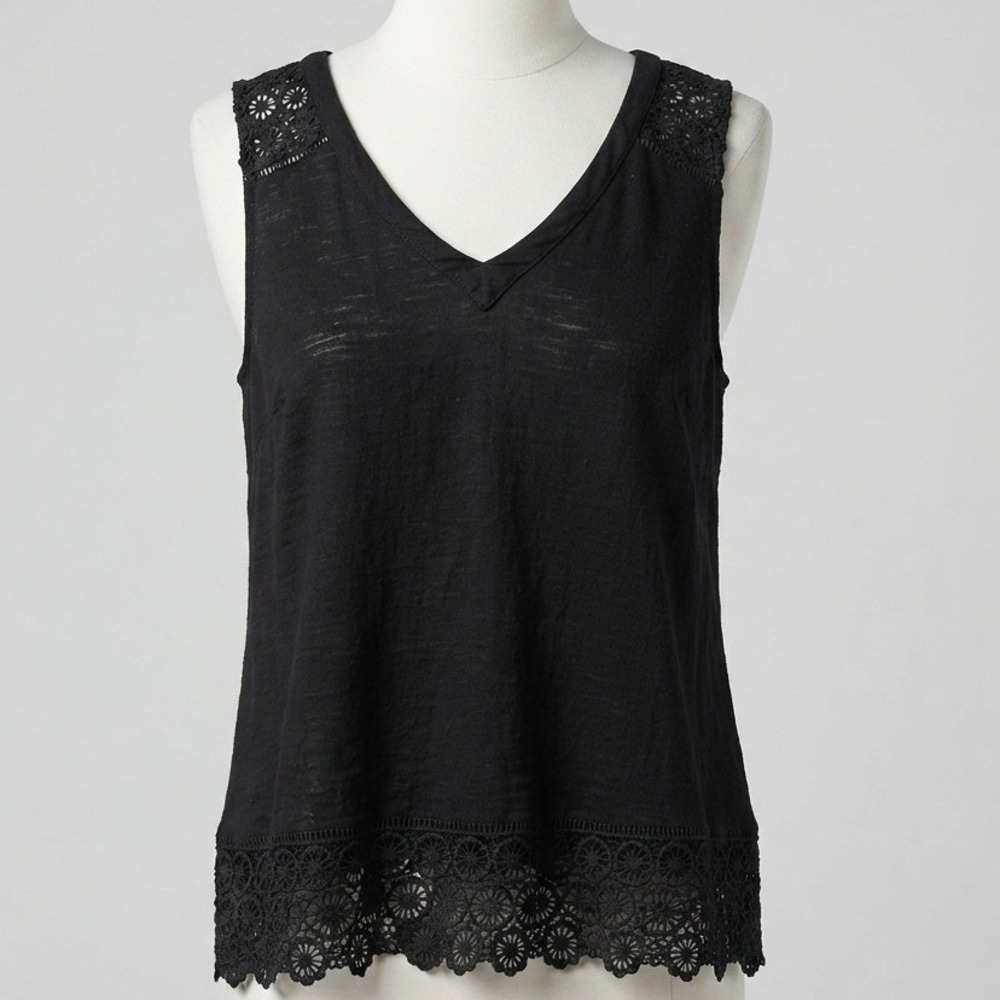 Doe & Rae Black Dark Coquette Sleeveless Lace Yoke V-Neck Blouse Top Small